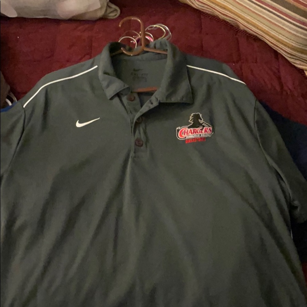 Like new Nike dri fit polo Dominican college